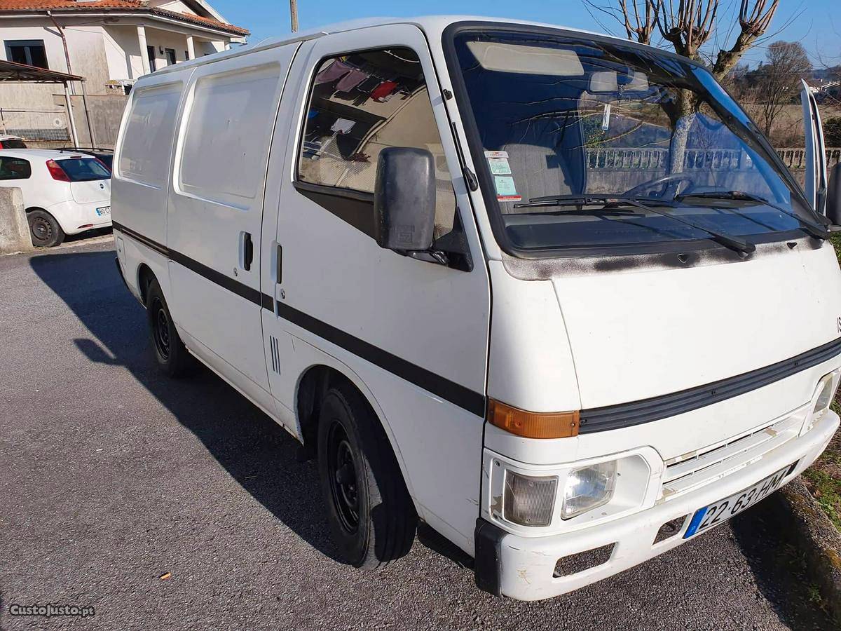 Isuzu Midi 2.4td Abril/96 - à venda - Comerciais / Van,