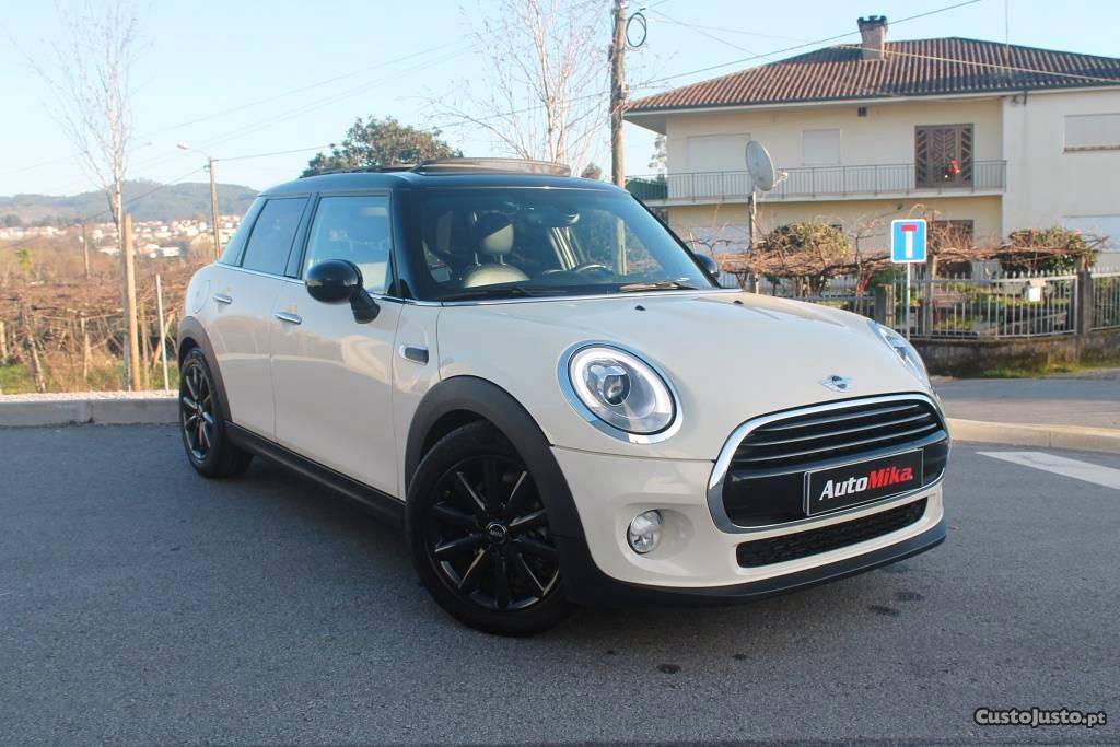 MINI Cooper D)Interiro JCW) Agosto/17 - à venda - Ligeiros