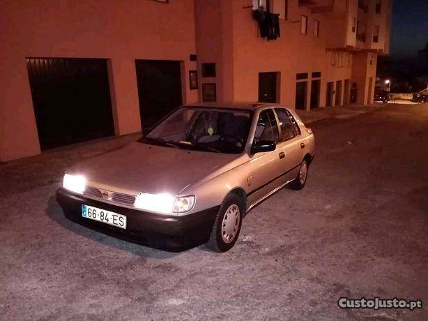 Nissan Sunny 16V Outubro/95 - à venda - Ligeiros