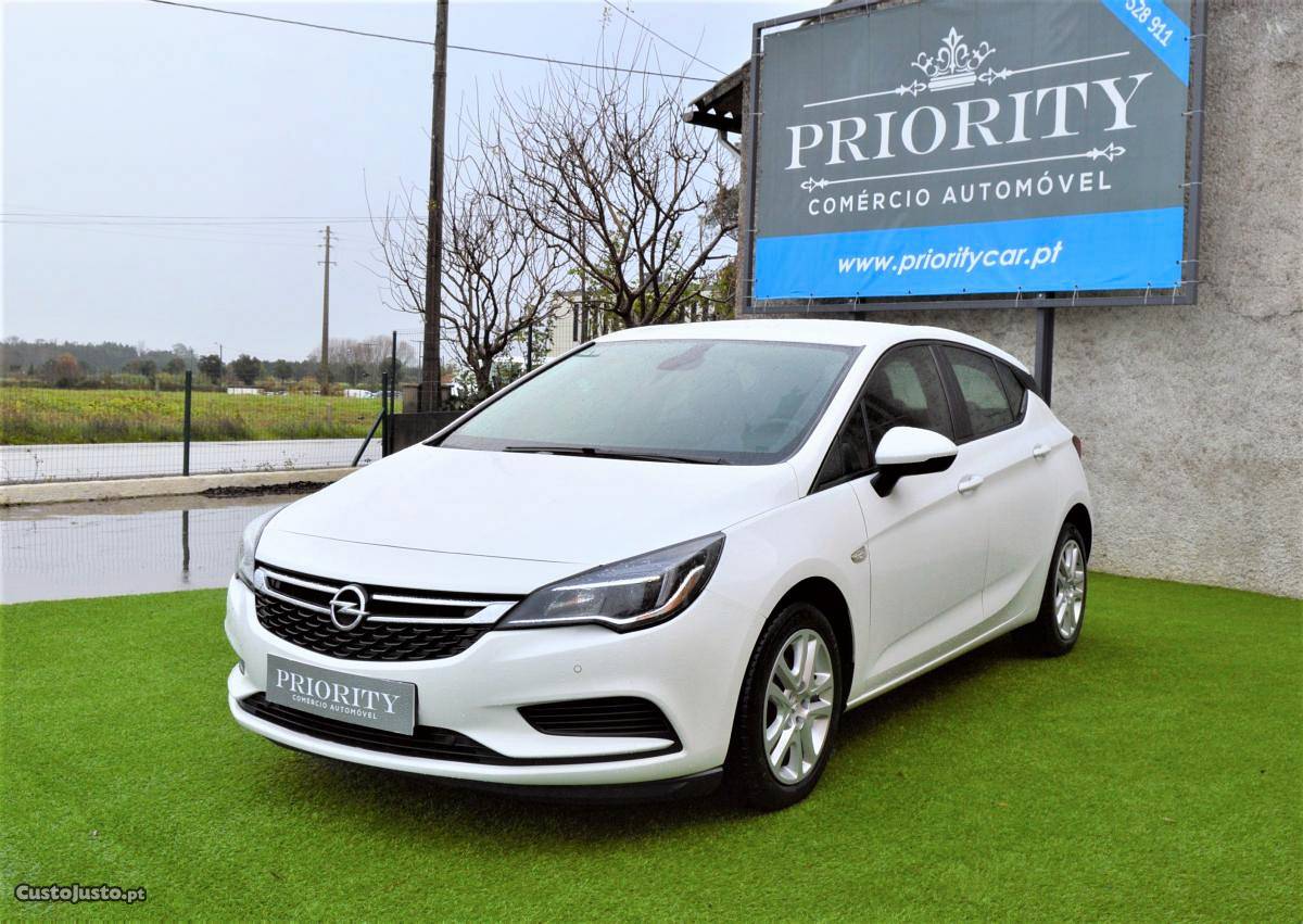 Opel Astra 1.6 Janeiro/16 - à venda - Ligeiros Passageiros,