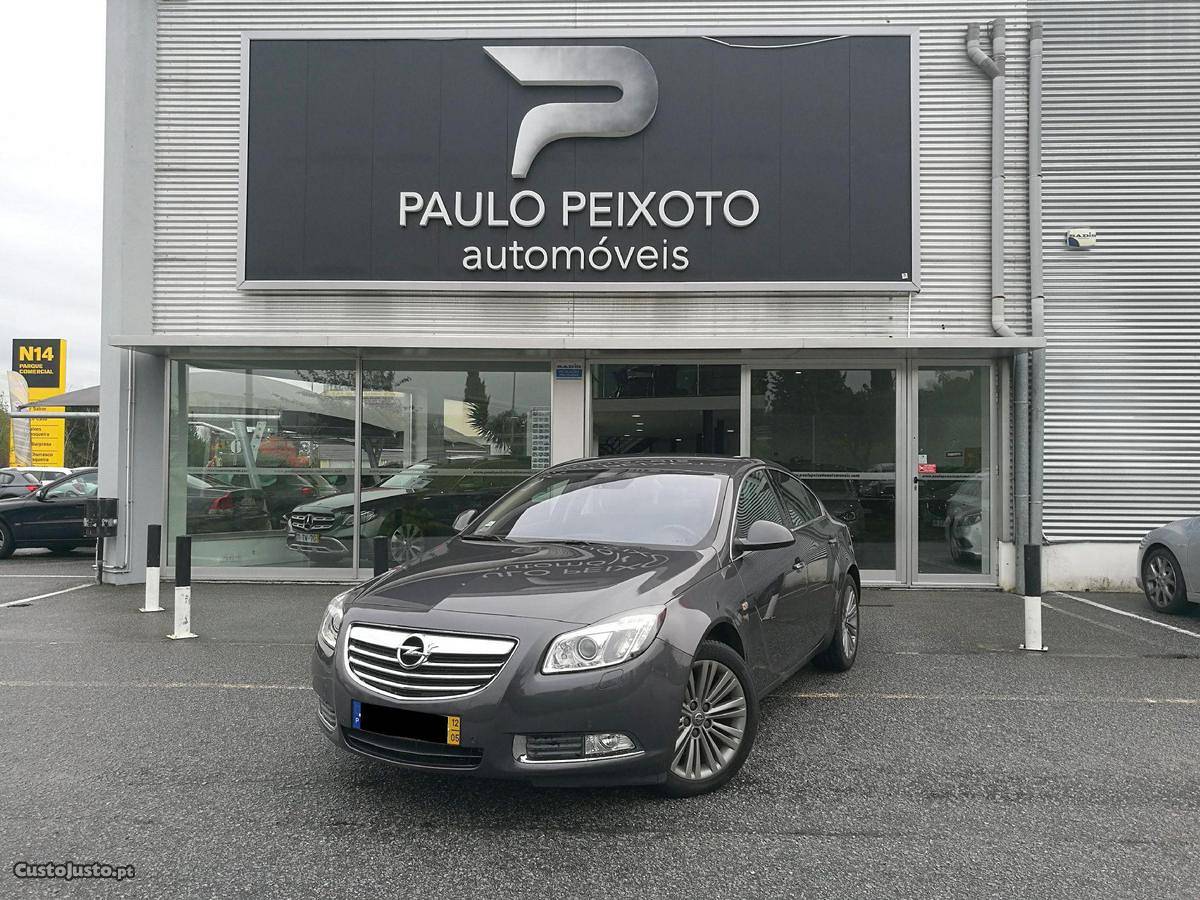 Opel Insignia 2.0 CDTI COSMO Maio/12 - à venda - Ligeiros