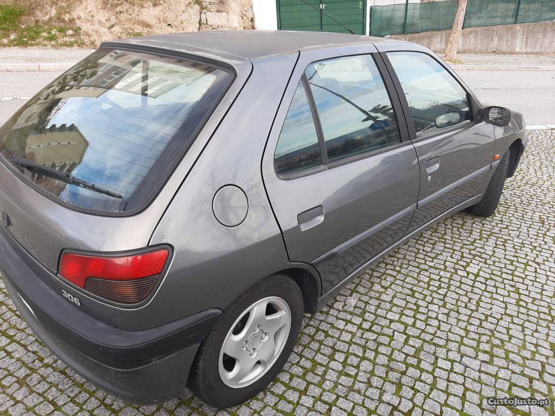 Peugeot km AC Março/96 - à venda - Ligeiros