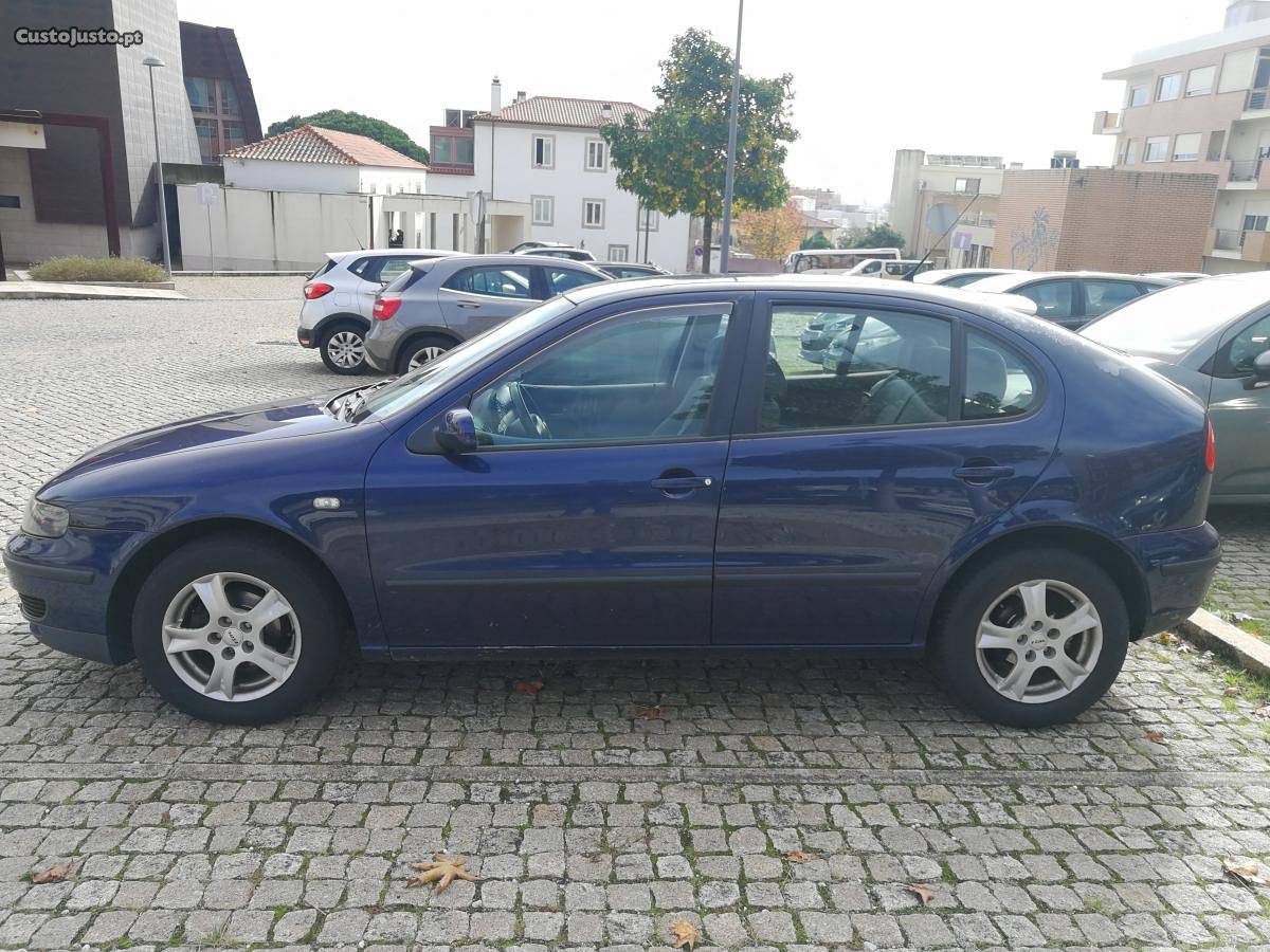 Seat Leon V Julho/01 - à venda - Ligeiros