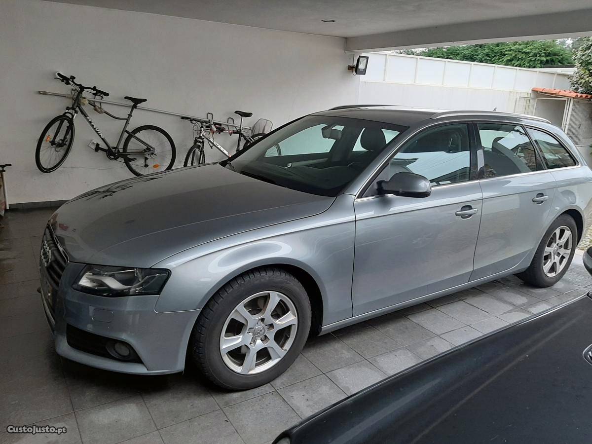 Audi A4 Avant 2.0 TDI Fevereiro/10 - à venda - Ligeiros