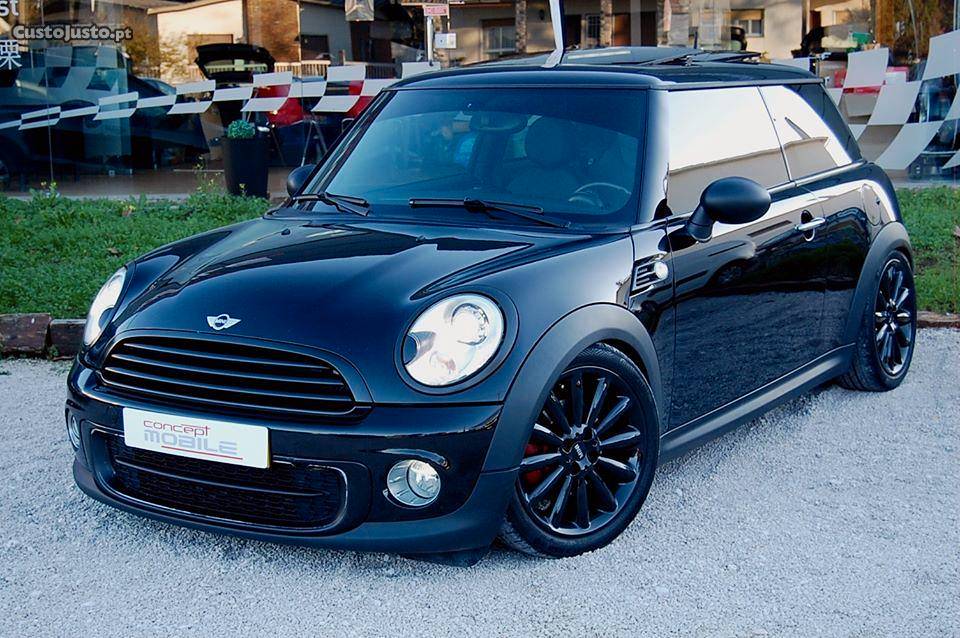 MINI Cooper d  Dezembro/11 - à venda - Ligeiros