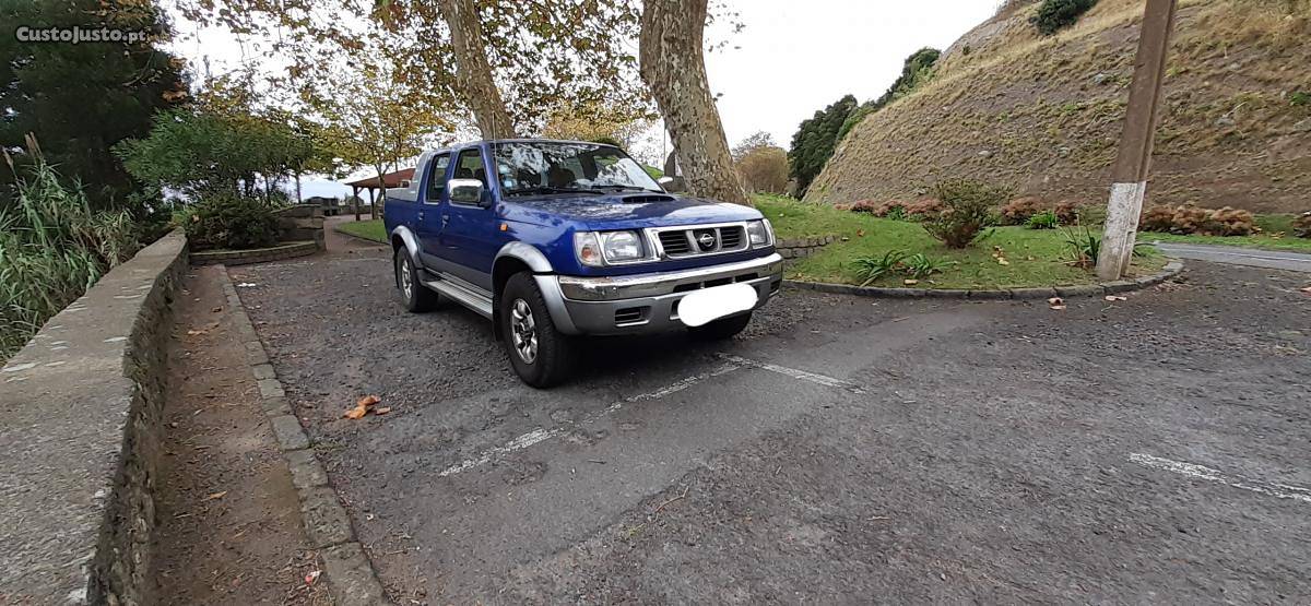 Nissan Navara D22 Outubro/01 - à venda - Pick-up/