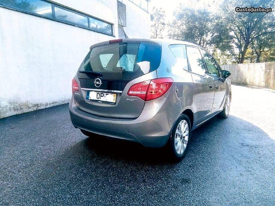 Opel Meriva s-s sinistrado Novembro/15 - à venda - Ligeiros