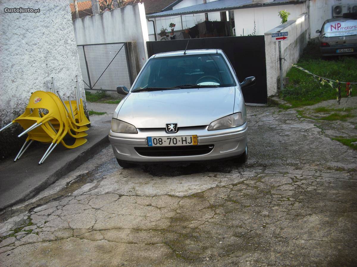 Peugeot 106 XT  Julho/96 - à venda - Ligeiros