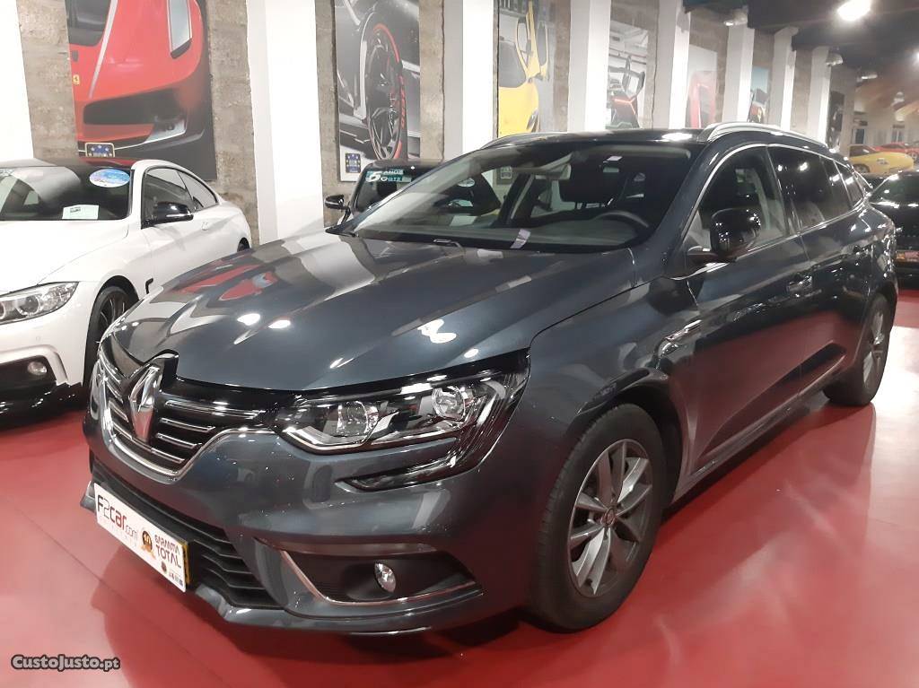 Renault Mégane ST 1.5 DCi Intense Abril/18 - à venda -