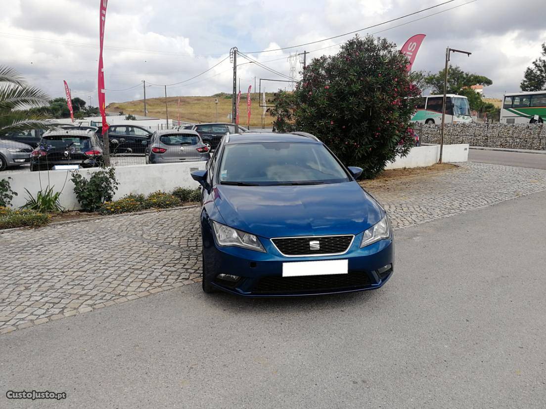 Seat Leon 1.6 tdi ST NACIONAL Dezembro/14 - à venda -