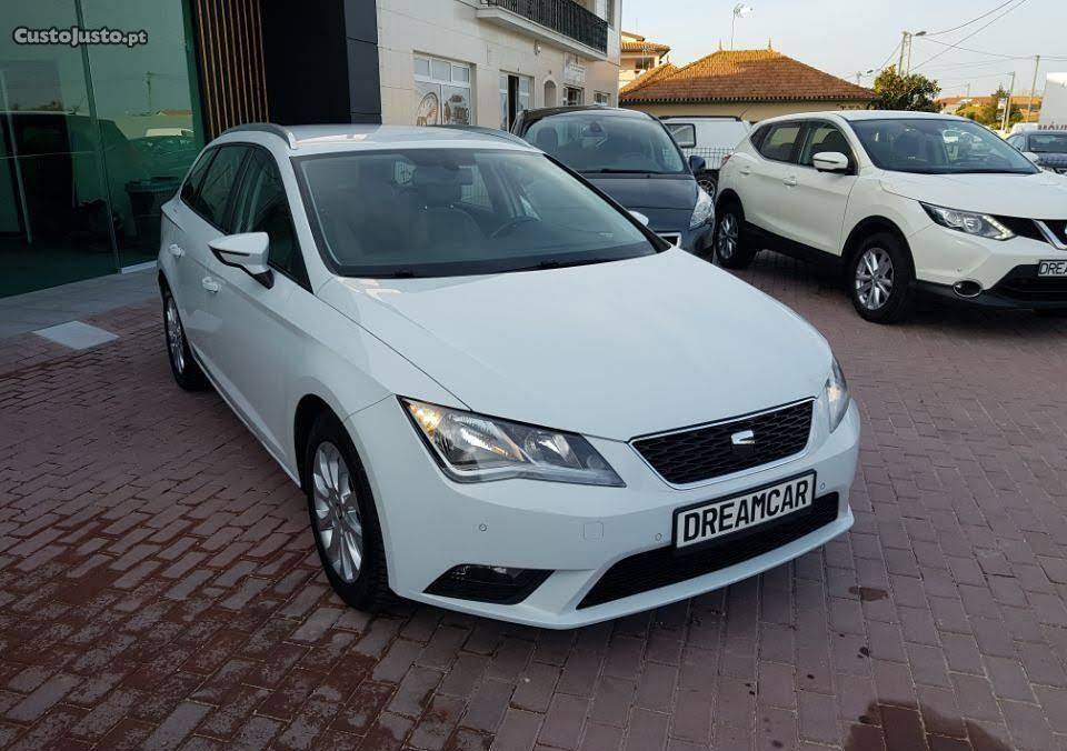 Seat Leon ST 1.6 TDI STYLE Janeiro/16 - à venda - Ligeiros