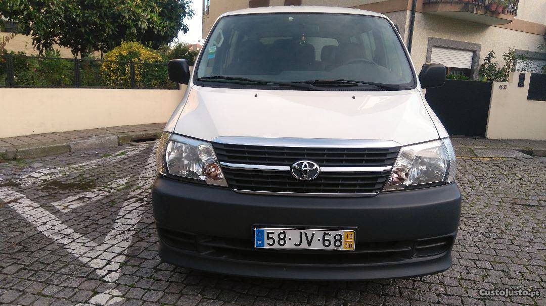 Toyota HiAce 9 LugaresRev.Marca Outubro/10 - à venda -