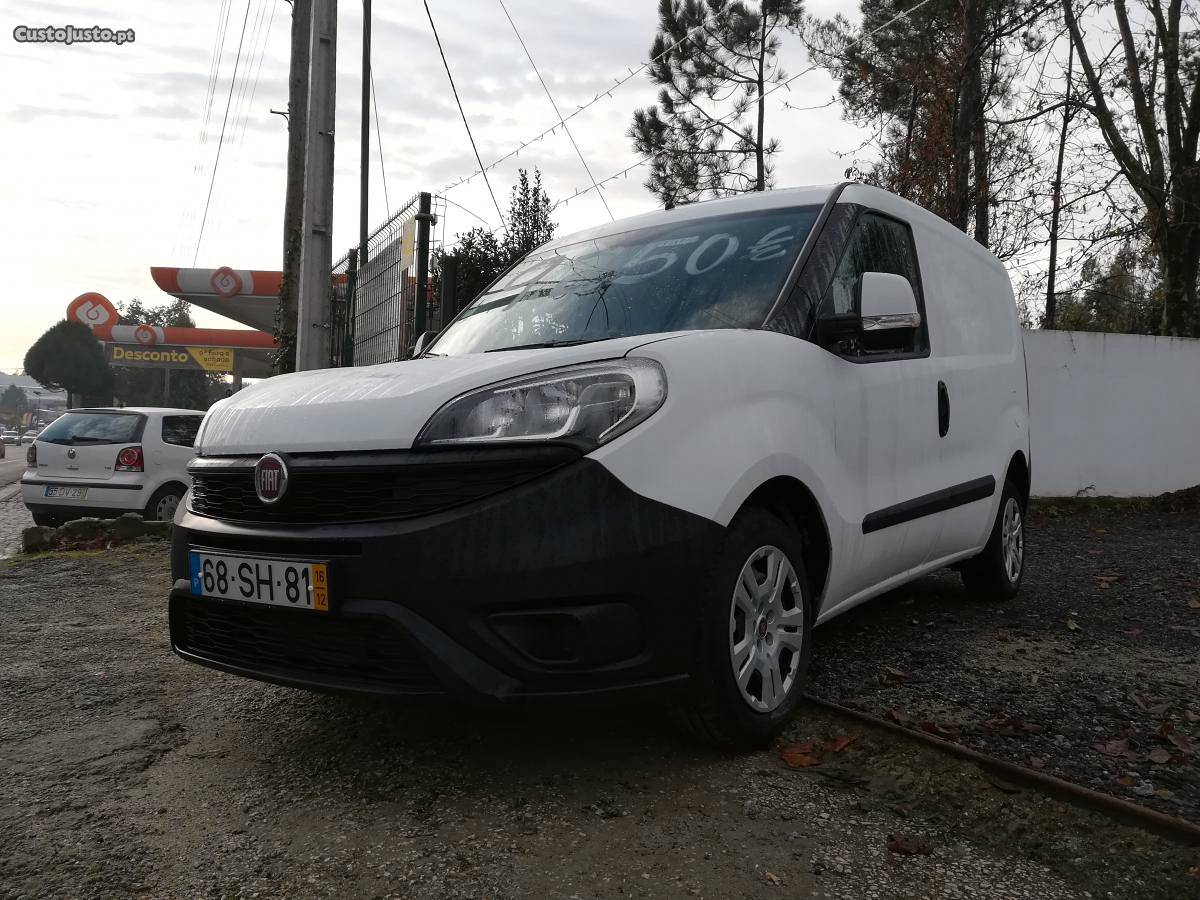 Fiat Doblo Cargo 3Lugares  Dezembro/16 - à venda -