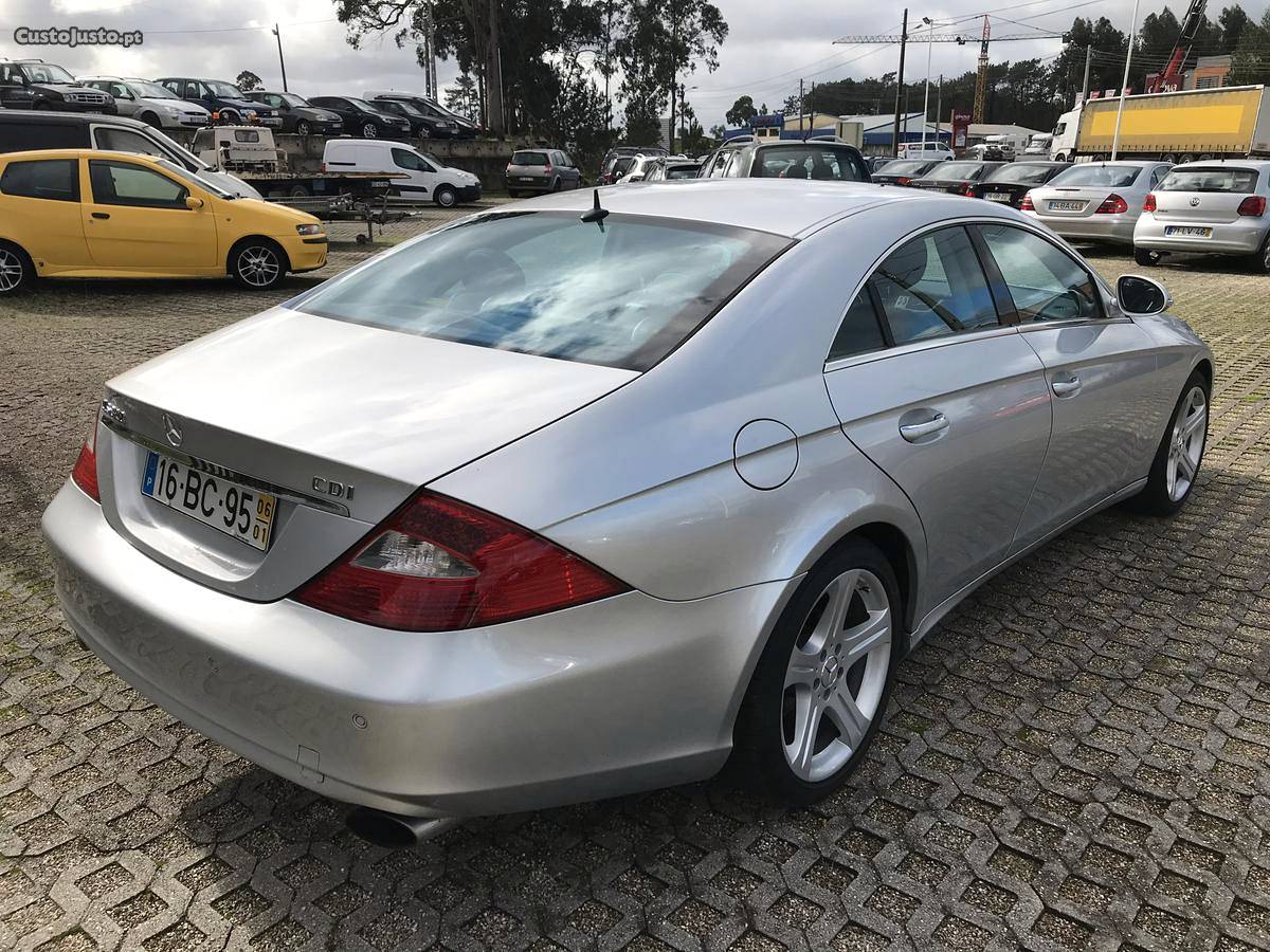 Mercedes-Benz CLS  cdi amg Janeiro/06 - à venda -