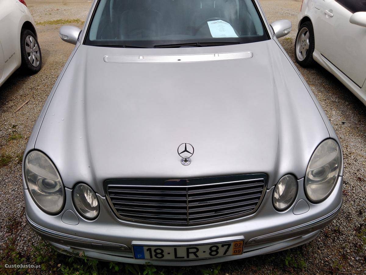 Mercedes-Benz E 270 E270 Setembro/02 - à venda - Ligeiros