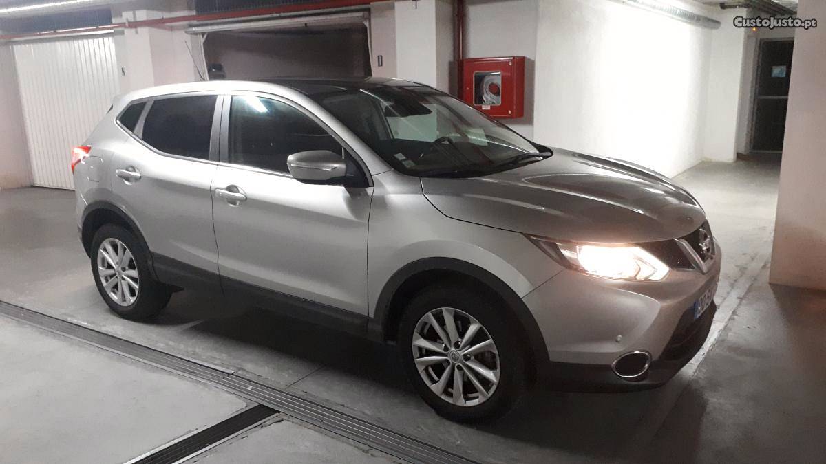 Nissan Qashqai Panoramic Gps Camara Setembro/14 - à venda -