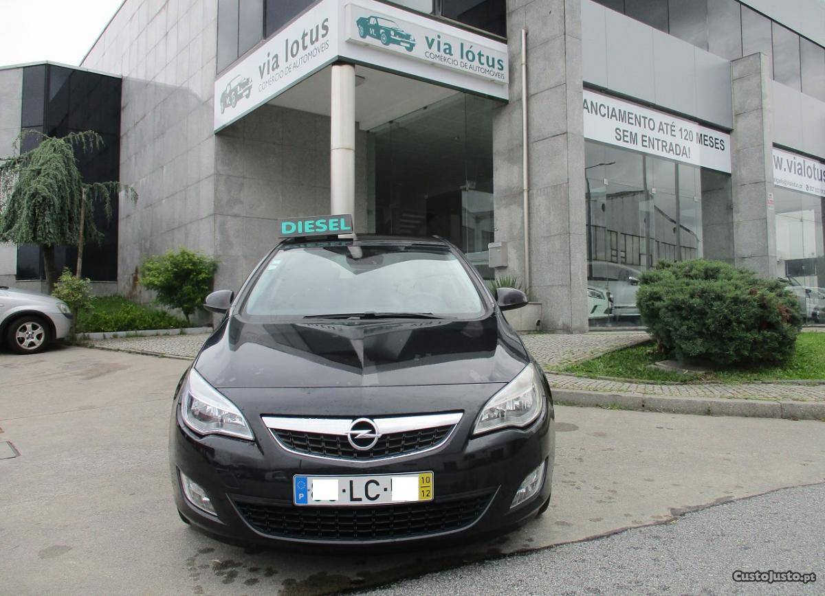 Opel Astra 1.7 CDTi Cosmo 125cv Dezembro/10 - à venda -