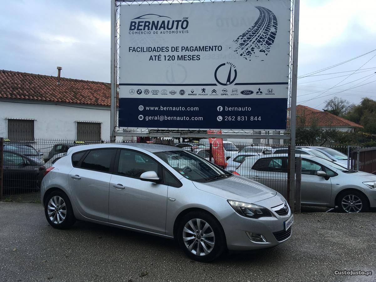 Opel Astra 1.7 CDti cosmo Julho/12 - à venda - Ligeiros