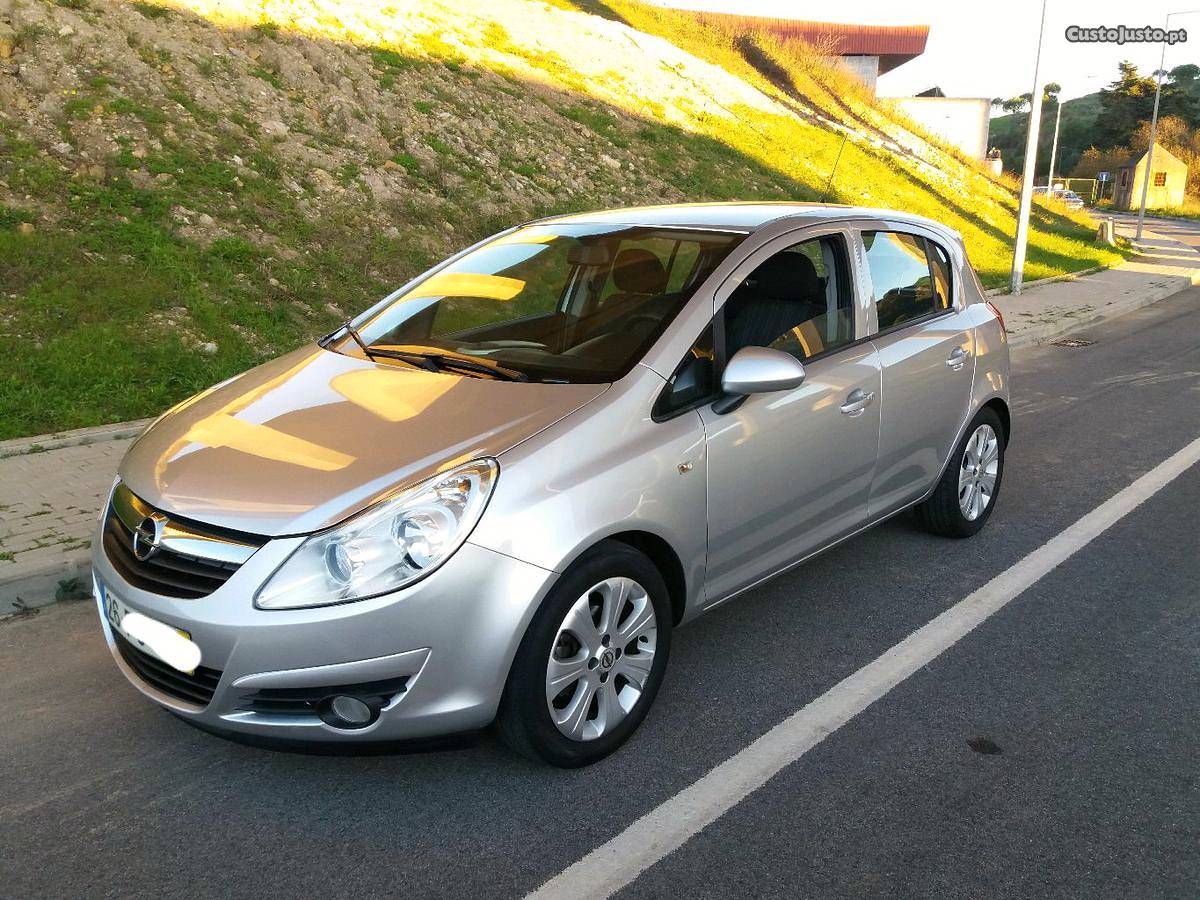 Opel Corsa 1.3 Cdti Enjoy Livro Revisões Março/08 - à