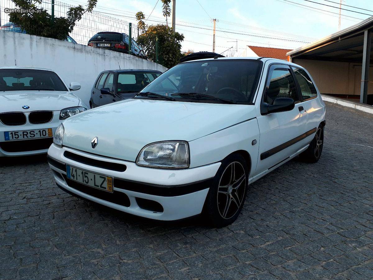 Renault Clio 1.9d Outubro/98 - à venda - Comerciais / Van,