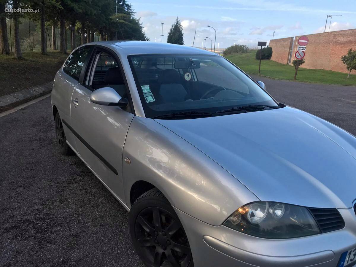 Seat Ibiza 1.4 TDI Janeiro/05 - à venda - Comerciais / Van,