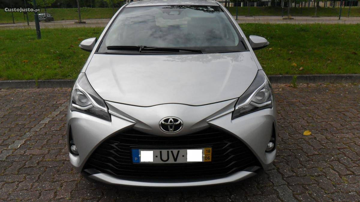 Toyota Yaris 1.4D Exclusive Junho/18 - à venda - Ligeiros