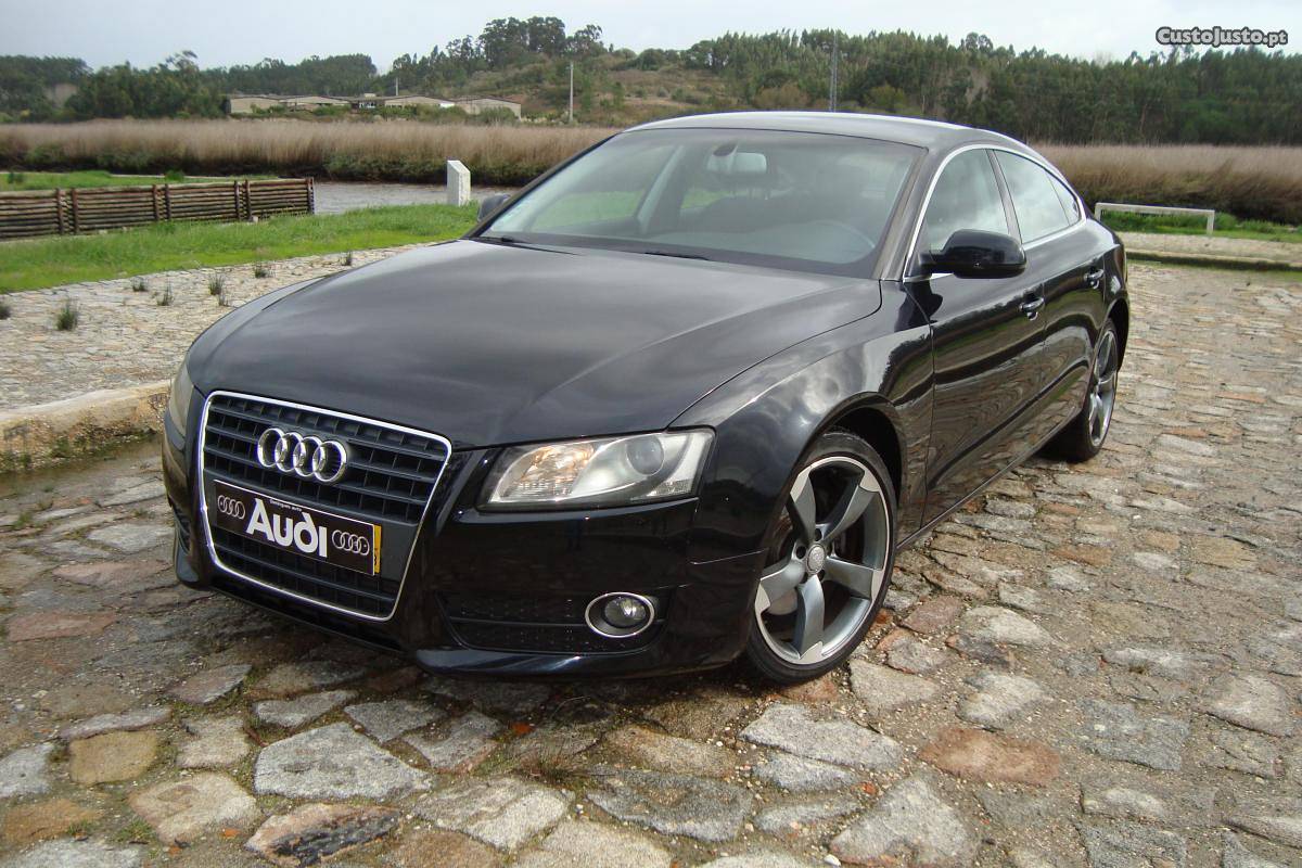 Audi A5 Sportback 2.0 TDi Novembro/11 - à venda - Ligeiros