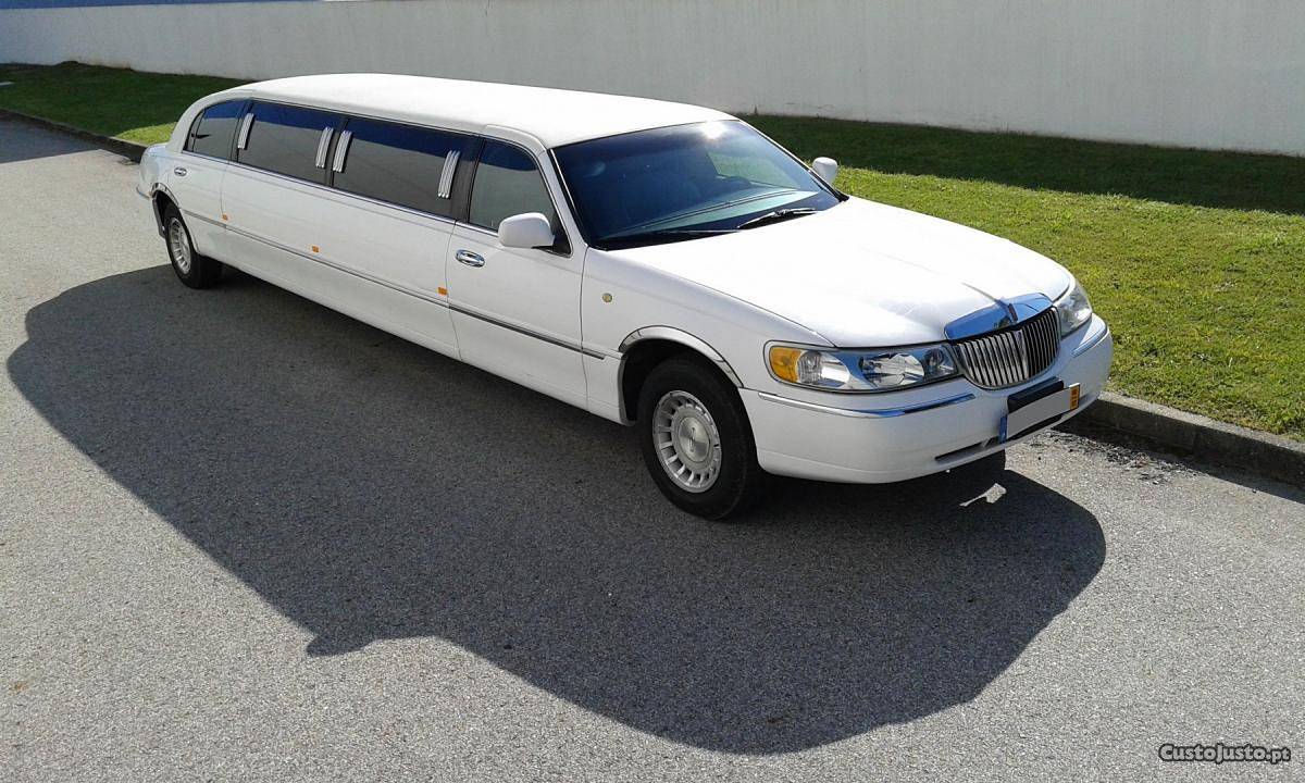Lincoln Town Car Limousine Julho/00 - à venda - Ligeiros