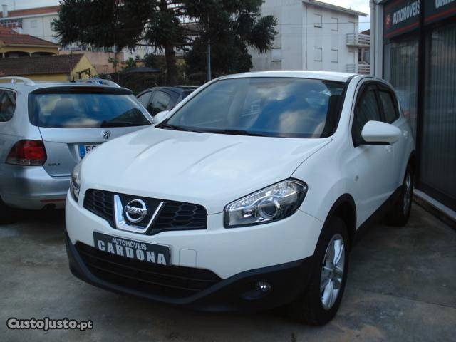 Nissan Qashqai 1.5 DCi Eco Acenta Outubro/10 - à venda -