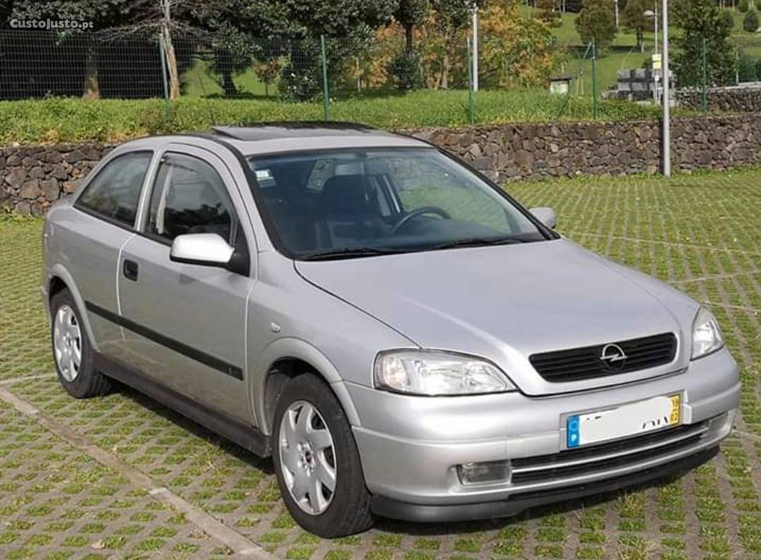 Opel Astra 1.7Td motor IZUZO Fevereiro/99 - à venda -