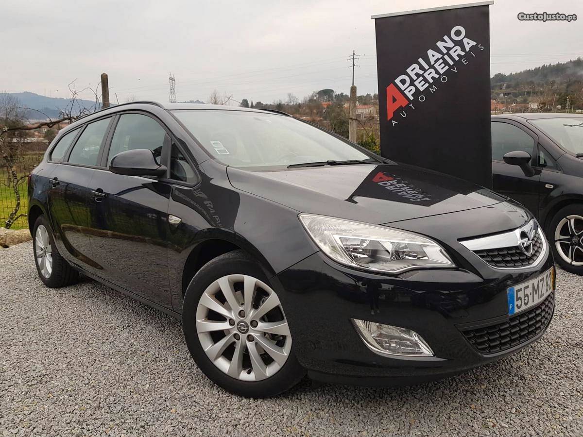 Opel Astra ST 1.7 CDTI 130 cv Maio/12 - à venda - Ligeiros