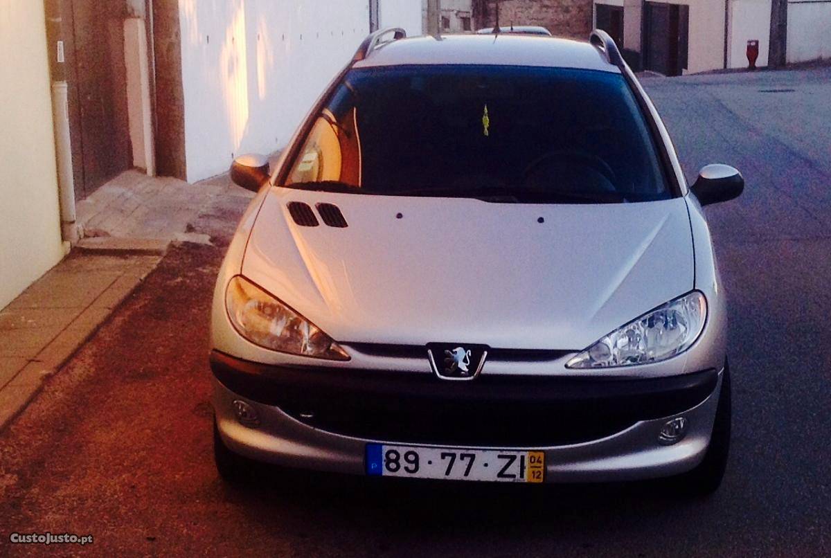 Peugeot 206 sw hdi Dezembro/04 - à venda - Ligeiros