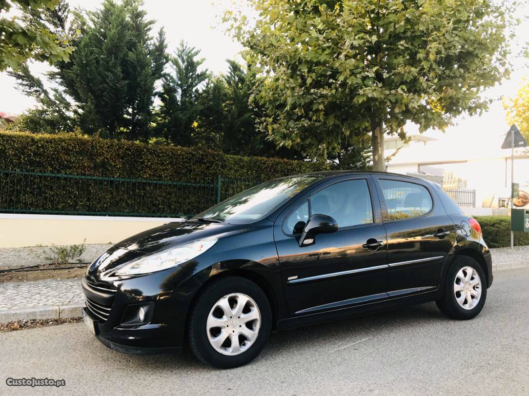 Peugeot 207 Impecável Outubro/11 - à venda - Ligeiros