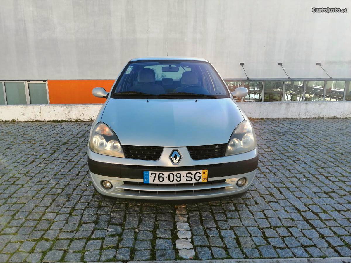 Renault Clio V Privilege Setembro/01 - à venda -