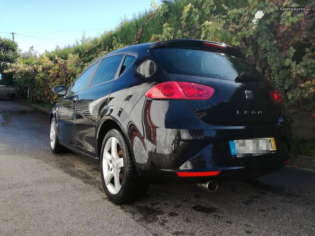 Seat Leon 1.6 tdi sport Março/10 - à venda - Ligeiros