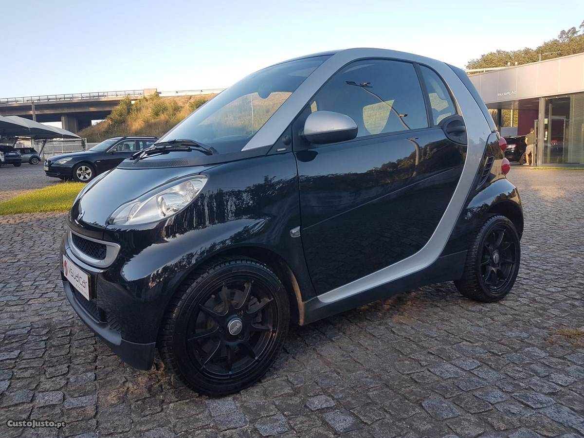 Smart ForTwo 1.0 Hybrid Passion Outubro/09 - à venda -