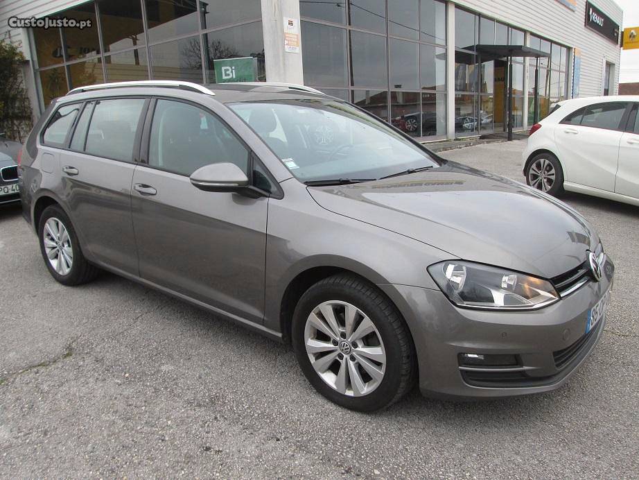 VW Golf Variant 1.6 TDI Abril/14 - à venda - Ligeiros