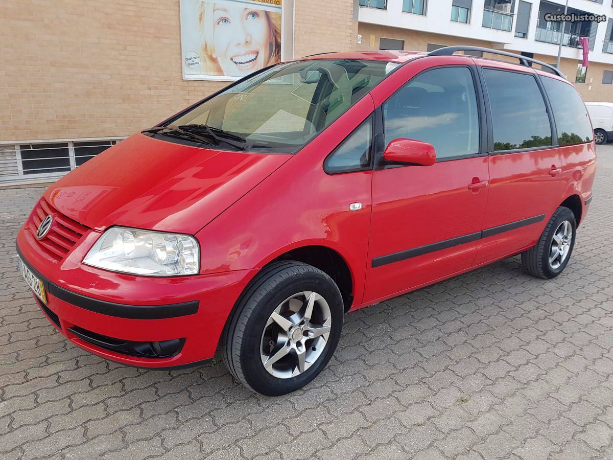 VW Sharan 1.9 TDi 115cv Junho/01 - à venda - Monovolume /