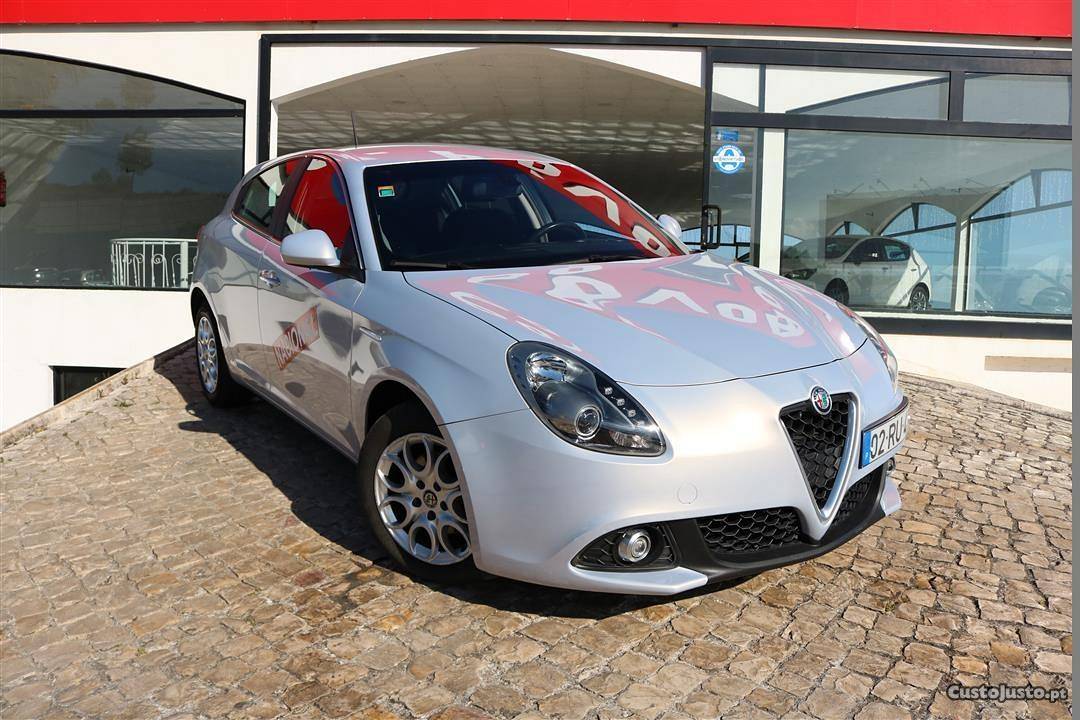 Alfa Romeo Giulietta 1.6 JTDm Super 120cv Agosto/16 - à