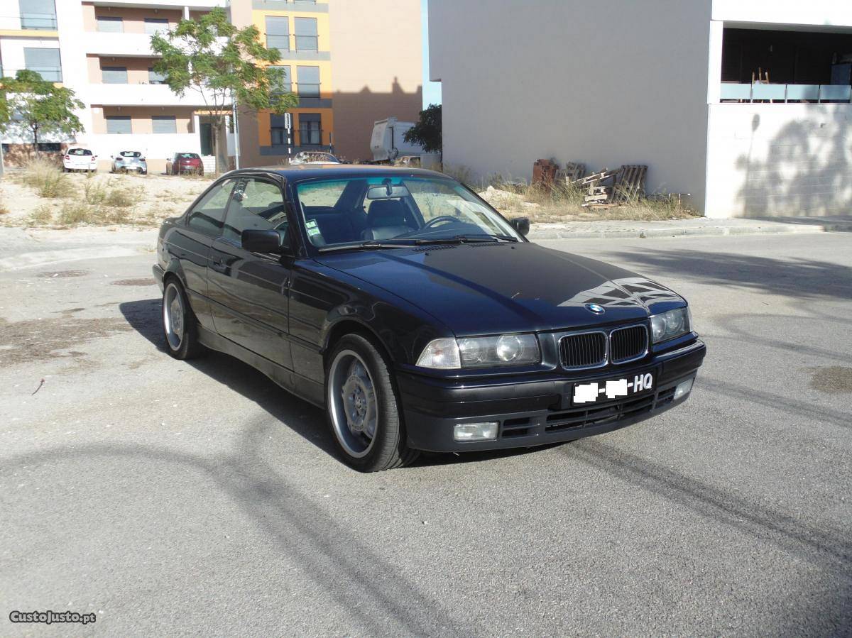 BMW 325 i (192 CV) E36 Coupé Dezembro/92 - à venda -