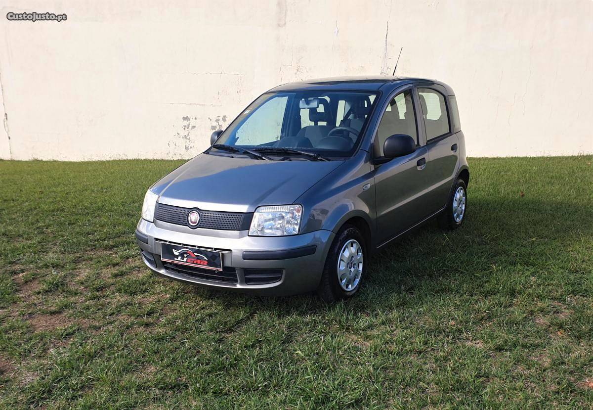 Fiat Panda 1.2 Lounge Abril/12 - à venda - Ligeiros