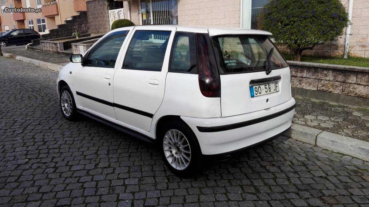 Fiat Punto 1.7 TD ECONÔMICO Dezembro/97 - à venda -