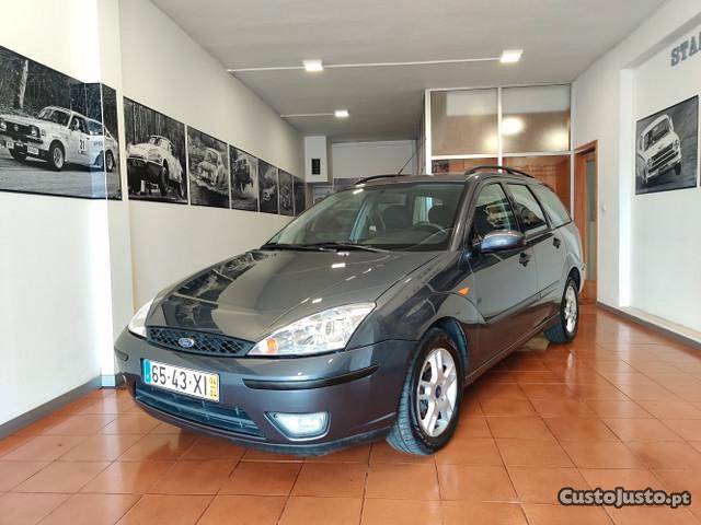 Ford Focus SW 1.8 DTCi ghia Abril/04 - à venda - Ligeiros