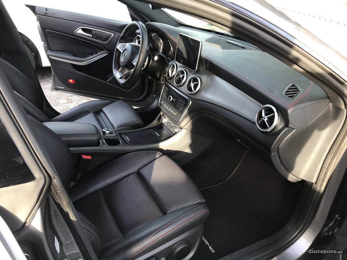 Mercedes-Benz CLA 200 D AMG Dezembro/15 - à venda -