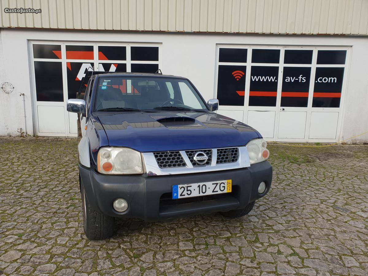 Nissan Navara 2.5TD Dezembro/04 - à venda - Pick-up/