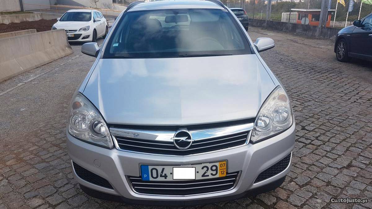 Opel Astra 1.3cdti C/LIVR REVIS Dezembro/07 - à venda -