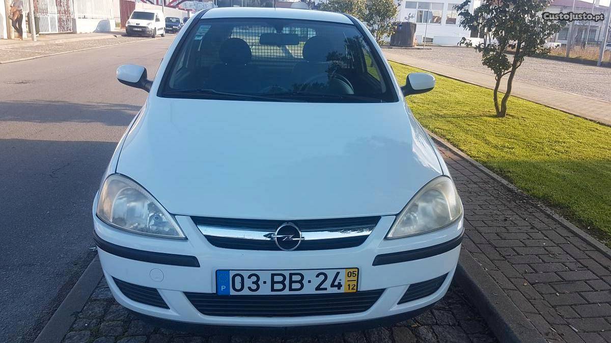 Opel Corsa 1.3 cdti C/AC Dezembro/05 - à venda - Comerciais