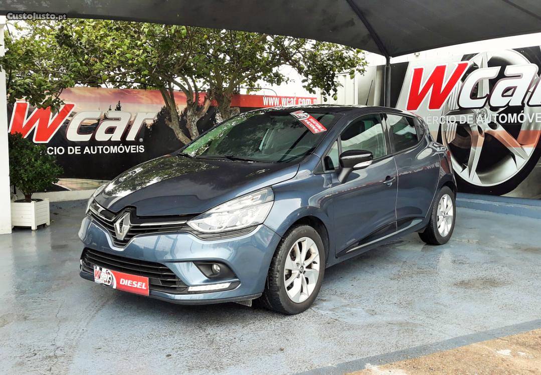 Renault Clio 1.5 DCI LIMITED Julho/17 - à venda - Ligeiros