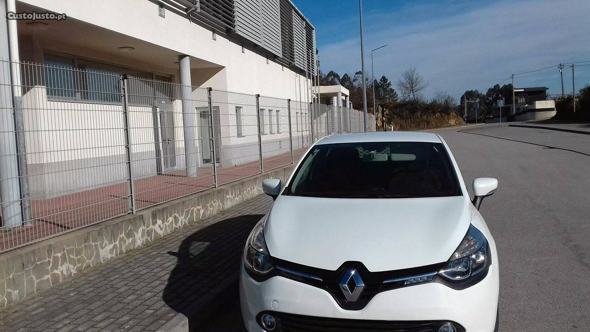 Renault Clio 1.5 dci Março/14 - à venda - Comerciais /