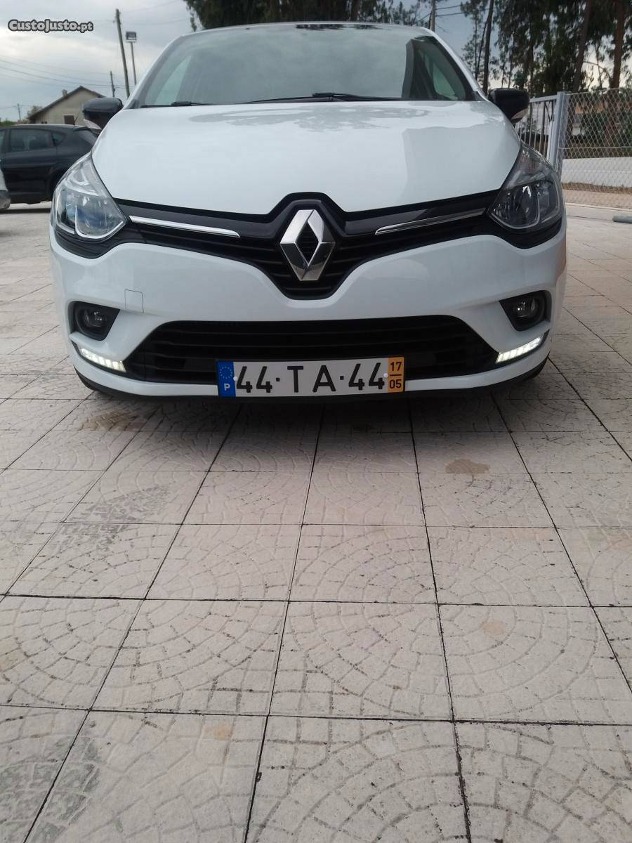 Renault Clio Limited Edition Maio/17 - à venda - Ligeiros